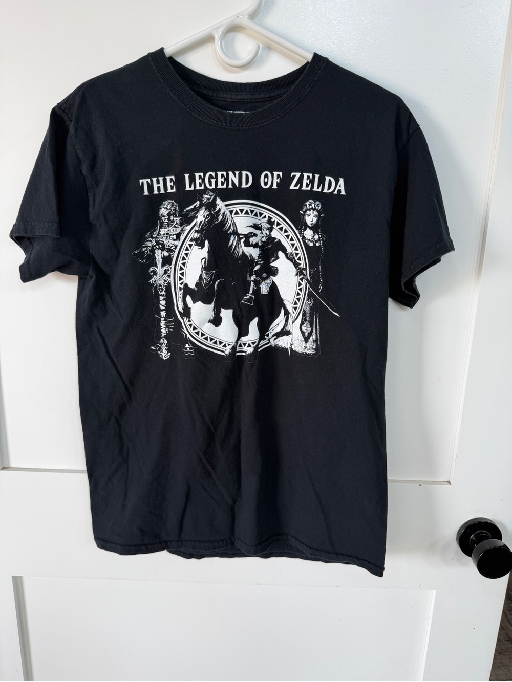 The Legend of Zelda Black Graphic Tee m